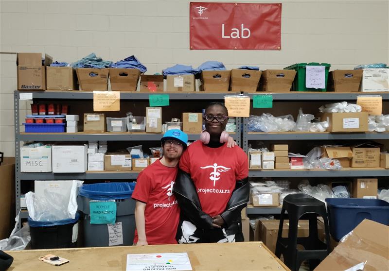 Hinsdale Transitions students volunteering in Chicago medical relief warehouse